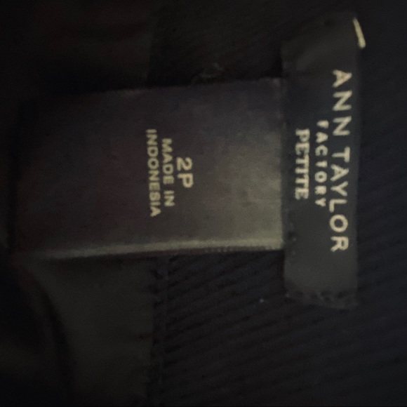 Ann Taylor Factory Side Button  Trim A-Line Skirt - Picture 6 of 6